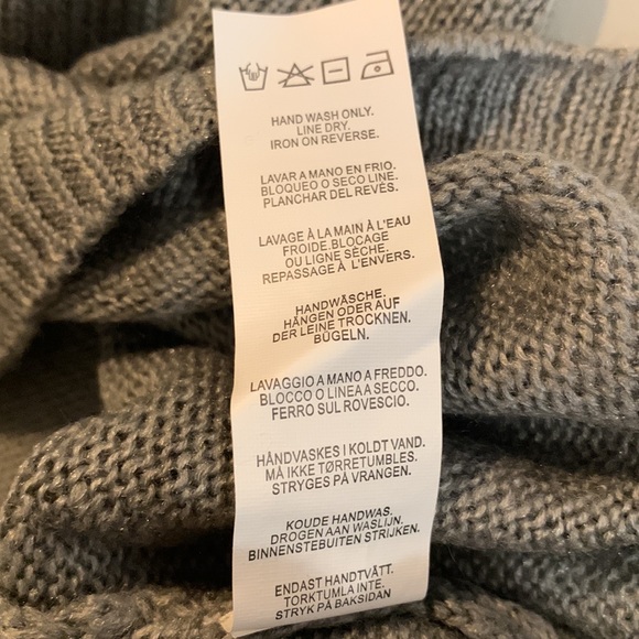 Sweater - size 1X - Picture 8 of 8